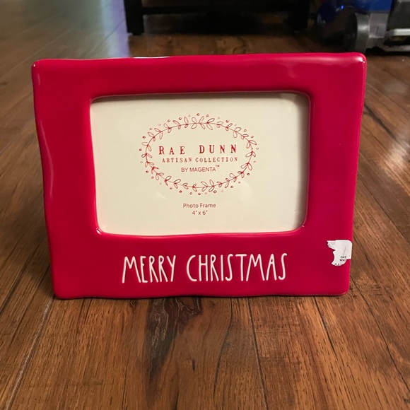 Rae Dunn red 4x6 merry Christmas frame - Picture 1 of 1